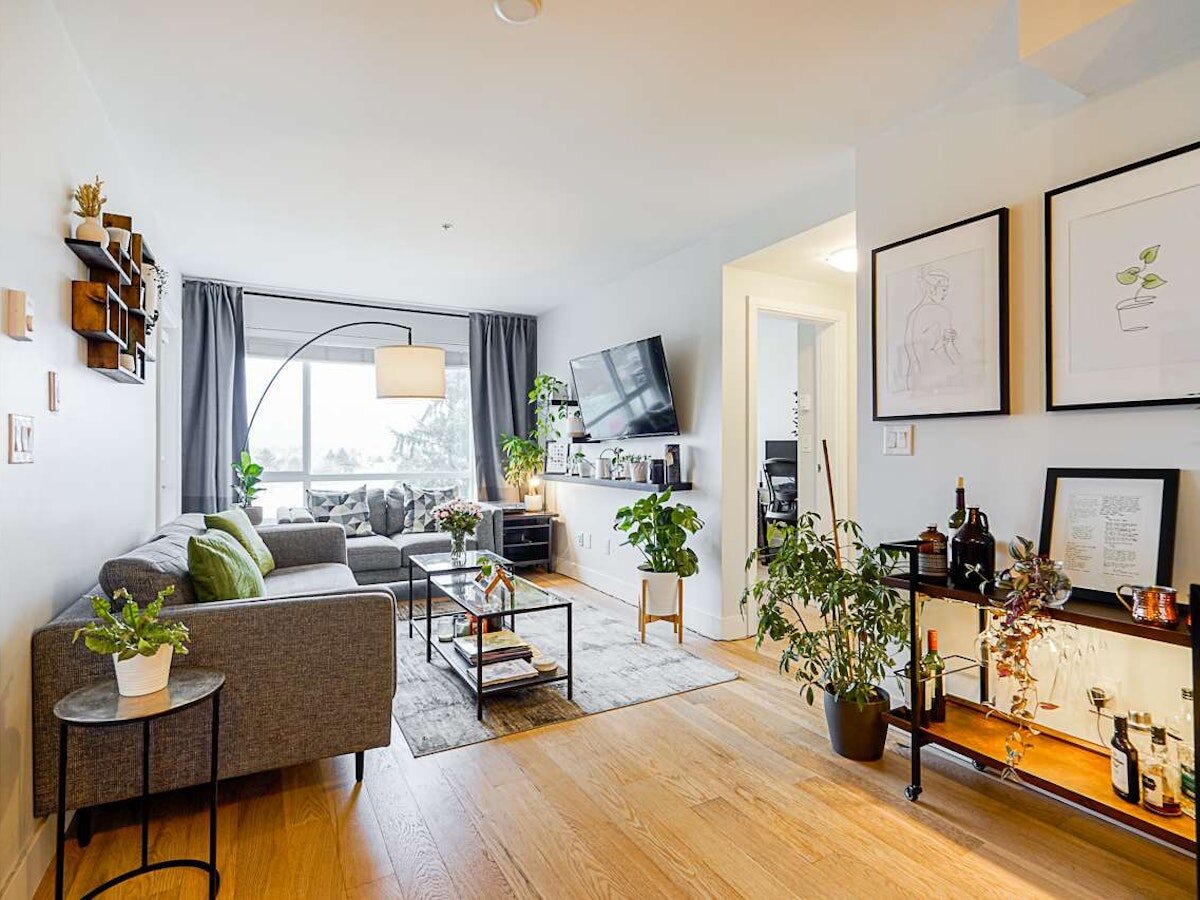 509 233 Kingsway, Vancouver — past sale represented by Tom Majek Personal Real Estate Corporation