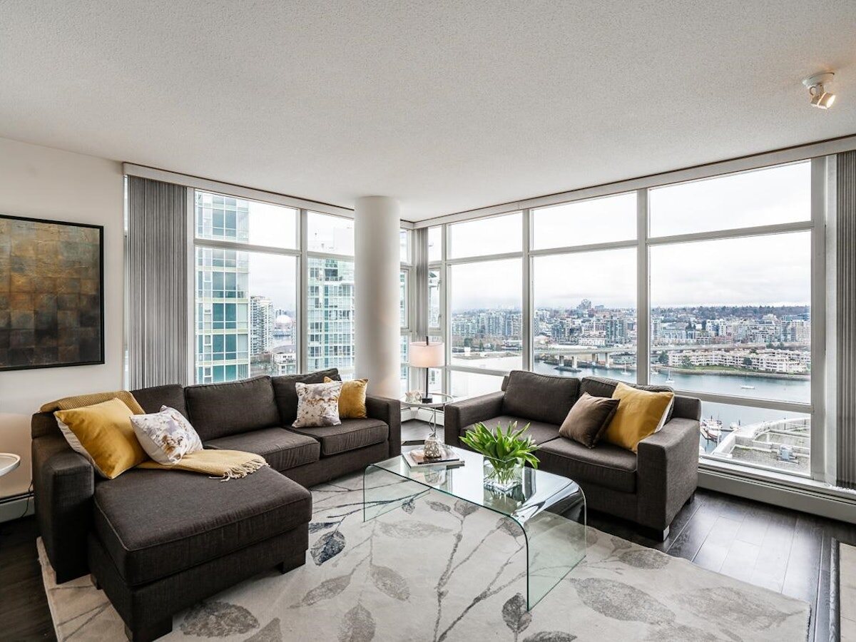 2106 198 Aquarius Mews, Vancouver — past sale represented by Tom Majek Personal Real Estate Corporation